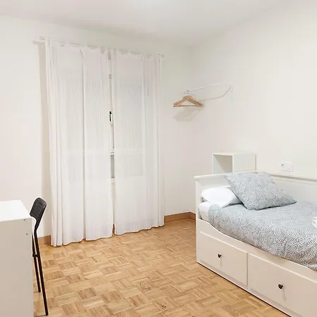 Arena, Con Aparcamiento Apartman